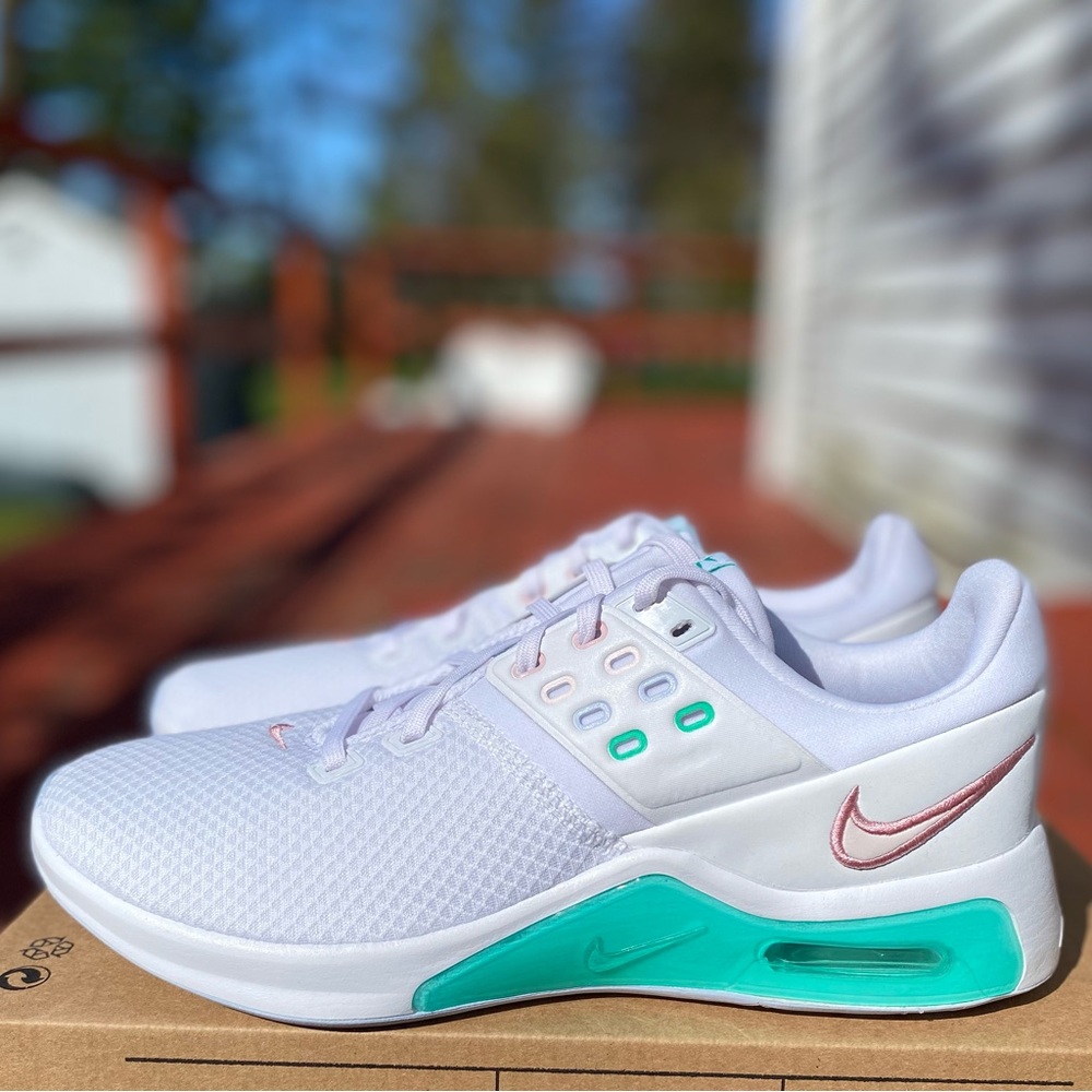Nike Air Max Bella TR 4 Women’s Training Work Out Shoes size 8.5 New no box